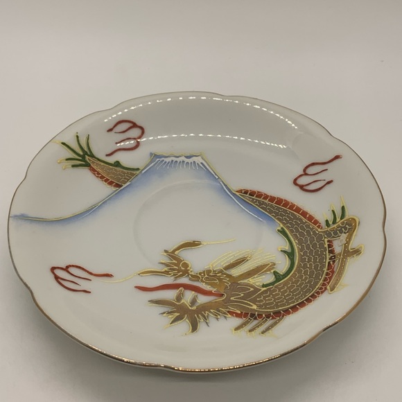 Vintage Made in Japan DRAGONWARE Tea Cup and Saucer - Picture 4 of 12